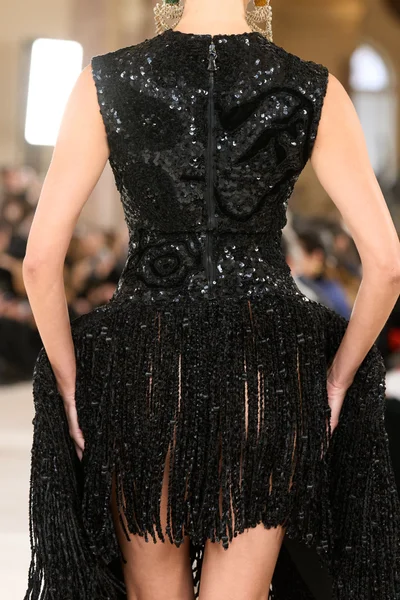 Look 54